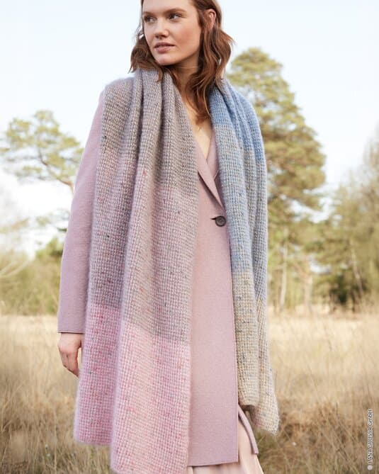 SCARF WITH LIFTED PATTERN - Natural Superkid Tweed
Show details