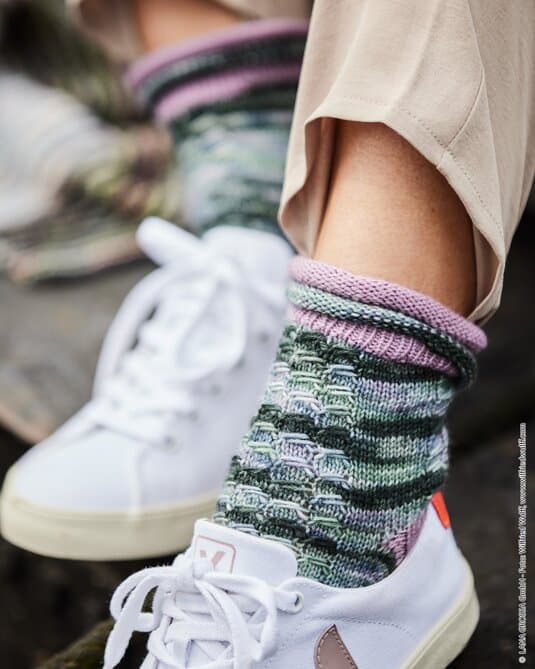 SOCKS - Meilenweit 100G Merino hand dyed
Show details