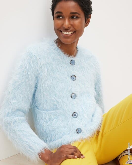 SHORT JACKET PLAIN RIGHT WITH LIFTING STITCH PANEL - Basta
Show details