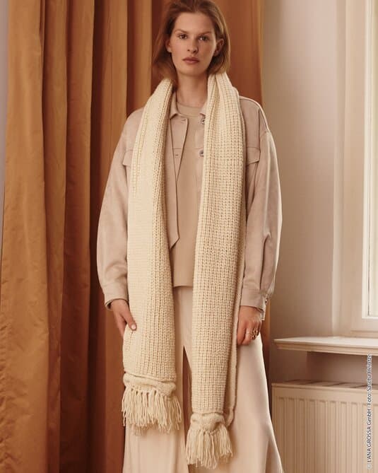 SCARF · ALTA MODA ALPACA
Show details