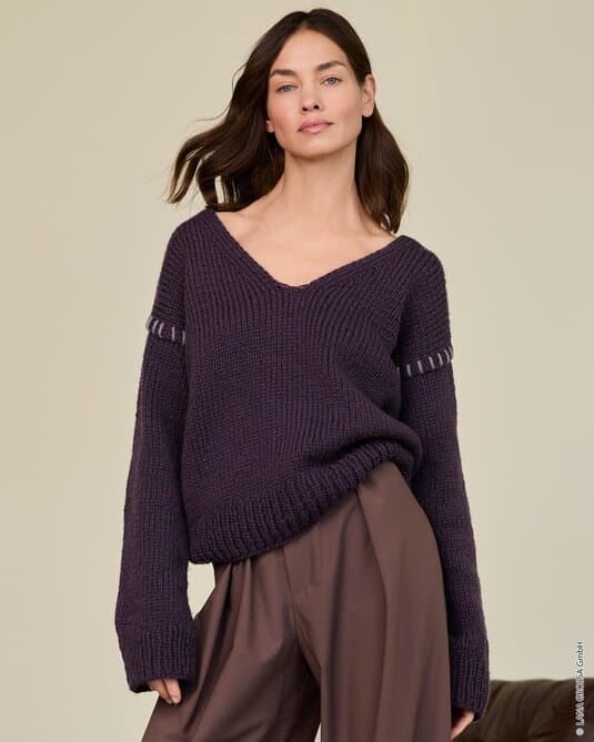 V-Neck Sweater - Winter Softness
Show details