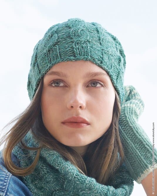 HAT · Cool Wool Cashmere & Brillino
Show details