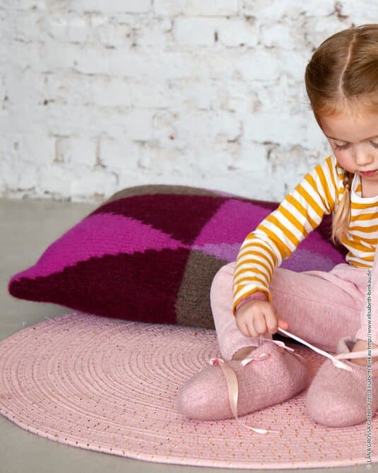 PILLOW · FELTRO
Show details