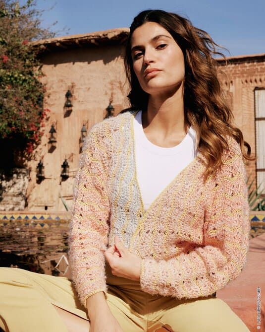 WAVE PATTERN BOLERO - Gomitolo Sole, Per Fortuna & Capri
Show details