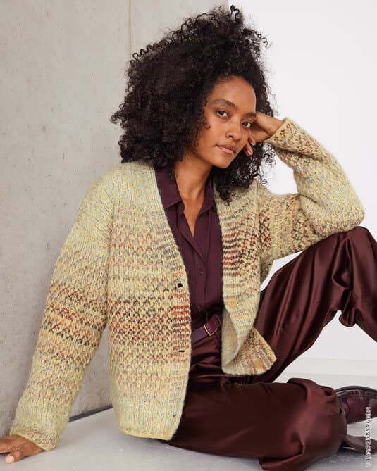 JACKET IN LIFTING MESH PATTERN - Airy & Picasso
Show details