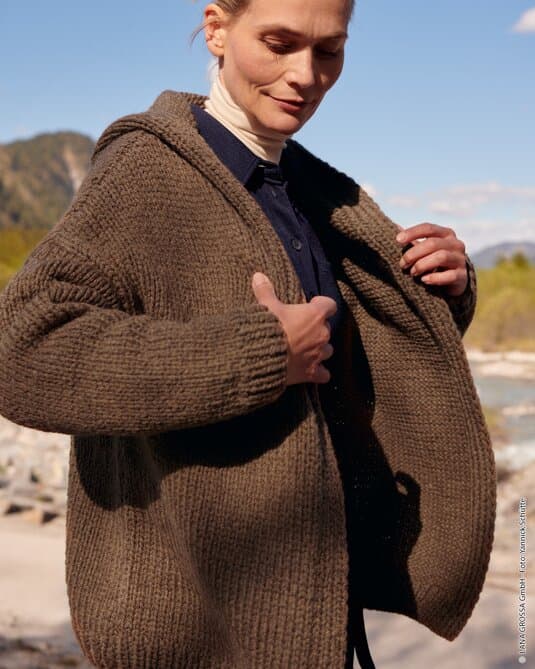 JACKET • ALTA MODA ALPACA
Show details