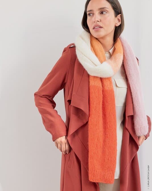 GRADIENT SCARF - Setasuri
Show details