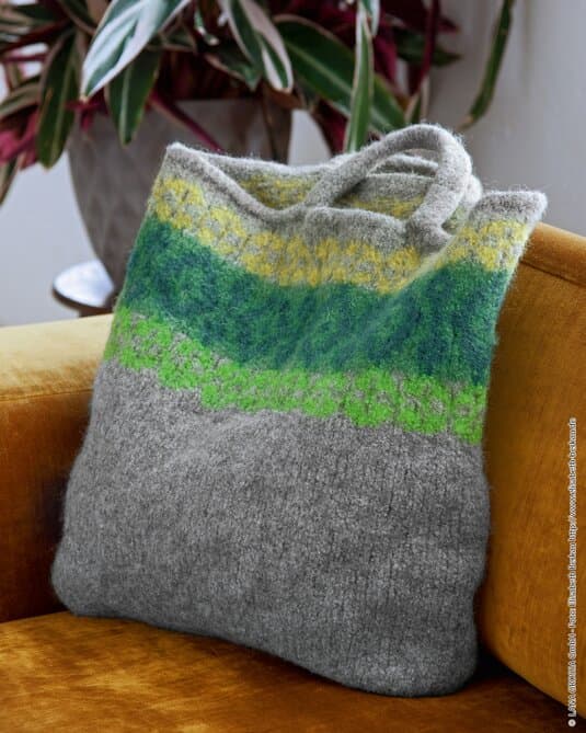 SHOPPING BAG · FELTRO
Show details