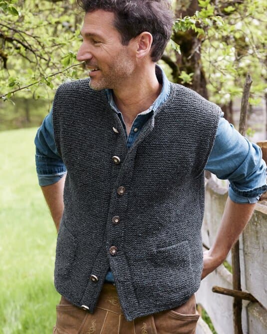 VEST IN GARTER STITCH - Country Tweed
Show details