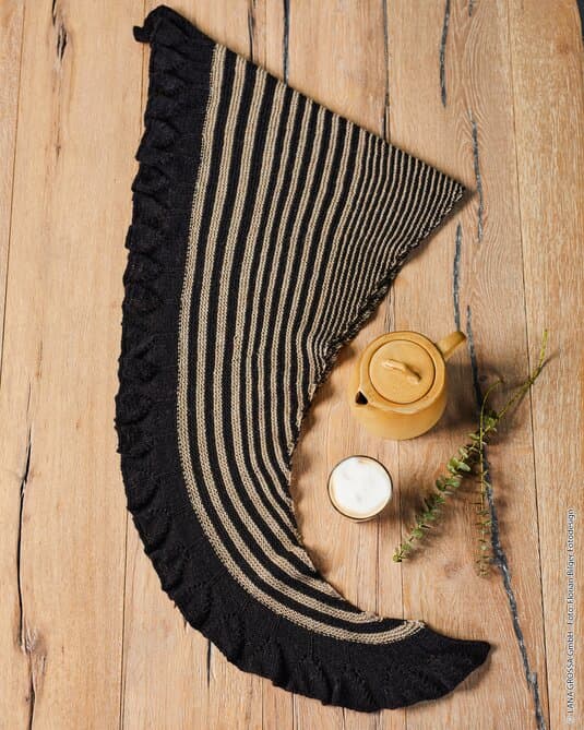 SHAWL "NOORA" · Ecopuno
Show details