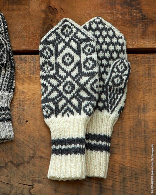 GLOVES · MEILENWEIT 6-FACH 150 G SPEZIAL
Show details