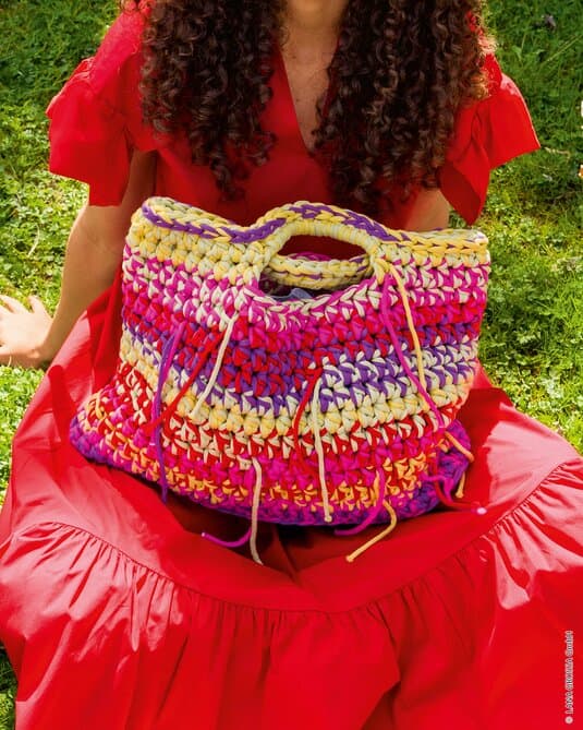 FRINGE BAG LARGE - The Tube
Show details