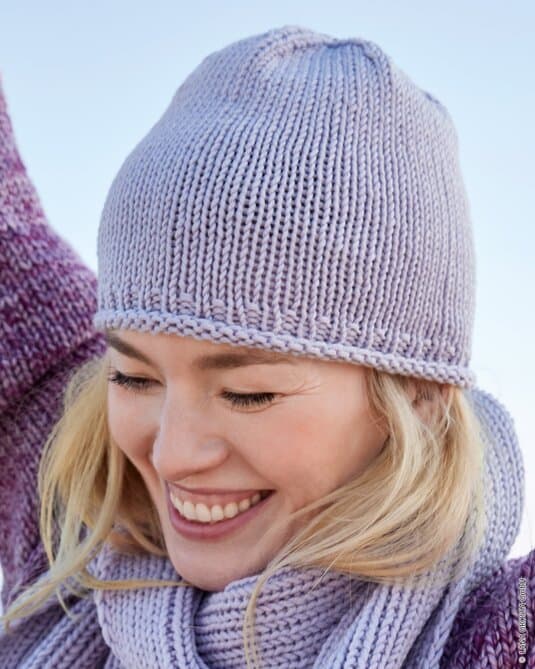 HAT WITH RIBBED BAND - Cool Wool Superbig
Show details