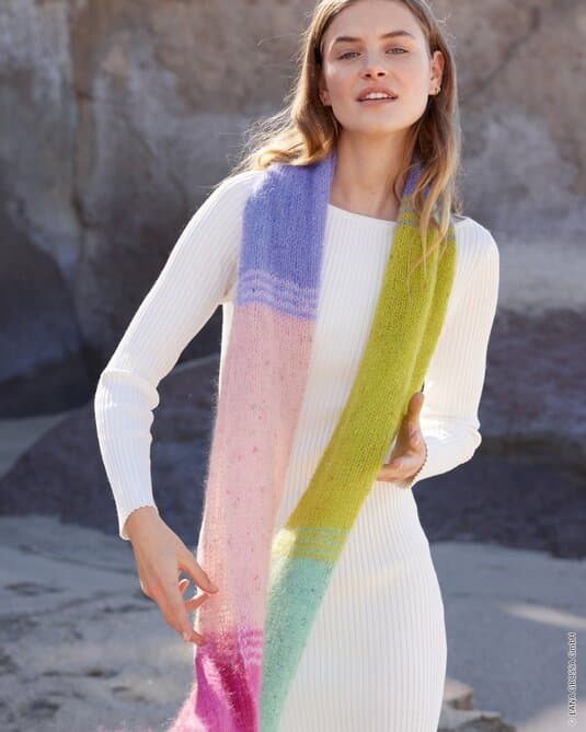 HALF PATENT SCARF - Natural Superkid Tweed
Show details