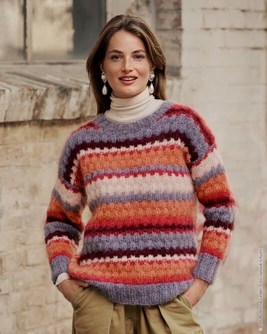 SWEATER - Brigittte No. 3
Show details