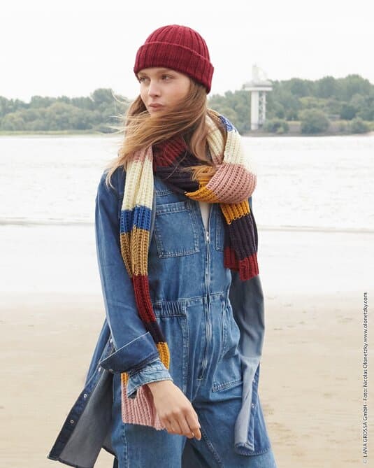 SCARF · Cool Wool Big
Show details