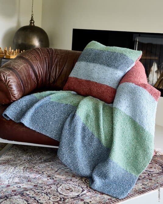 BLANKET IN PEARL PATTERN - Lucciola
Show details