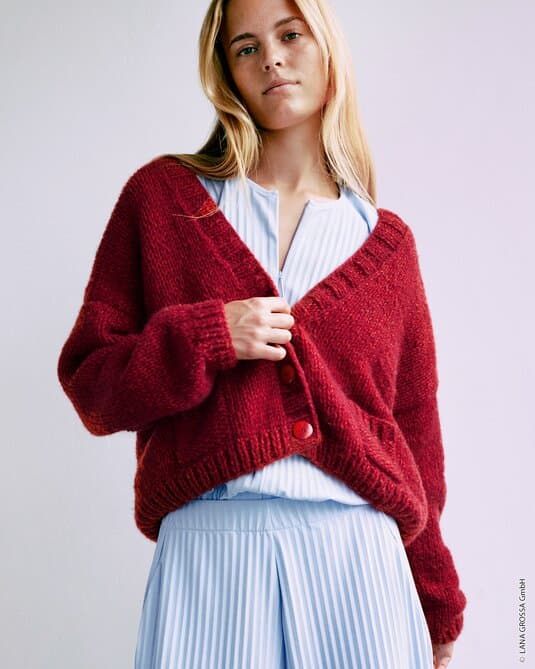 JACKET WITH POCKETS - Ecopuno Chunky
Show details