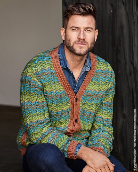 JACKET • ALTA MODA COTOLANA
Show details