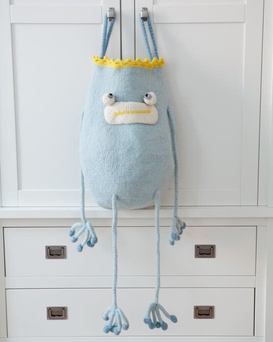 Laundry bag frog king with hanging option
Show details