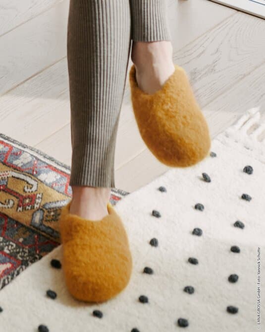 SHOES - Feltro
Show details