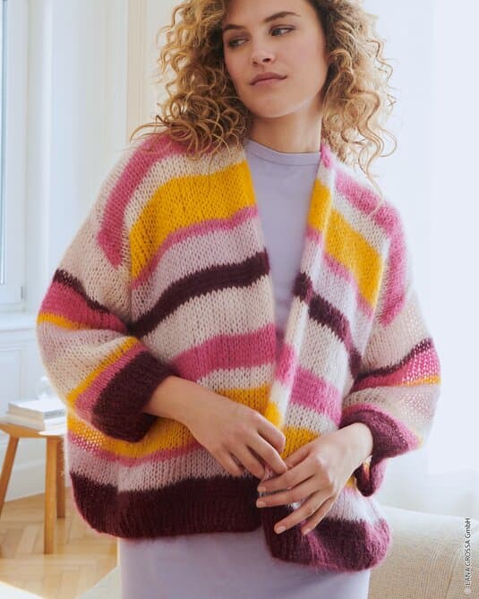 STRIPED CARDIGAN SMOOTH RIGHT - Silkhair
Show details